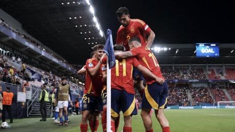 España empata ante Italia y pasa a cuartos como primera de grupo