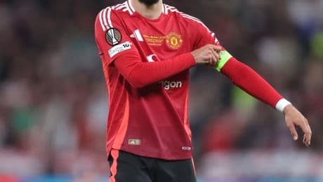 Man Utd flops BEG Bruno Fernandes not to quit club after captain admitted he could be sold with Saudi interest