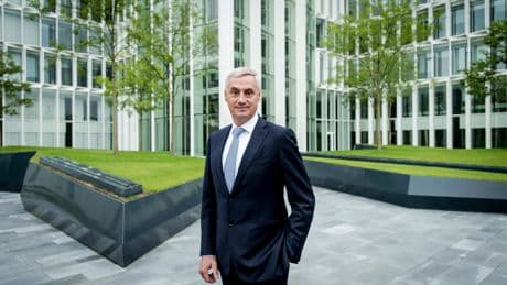 Verzekeraar ASR wil helpen bij oplossen problemen UWV: ’Anders kunnen wachttijden onhoudbaar worden’