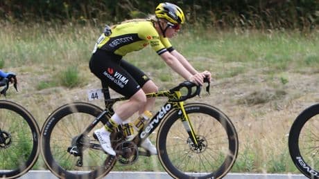 Veenhoven boekt eerste profzege, Kool behoudt leiderstrui in Ladies Tour