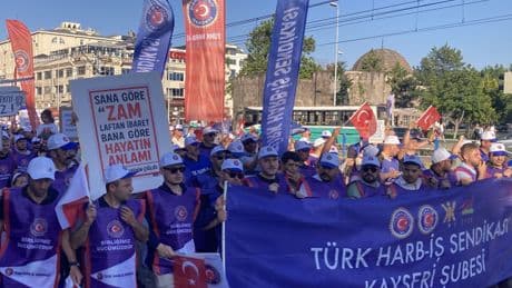 Kayseri’de Harb-İş üyesi işçiler: "Hükümet istifa"