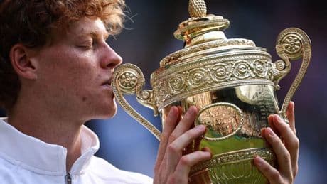 Wimbledon, perché sul trofeo maschile c’è un ananas: il significato che si cela dietro questo simbolo