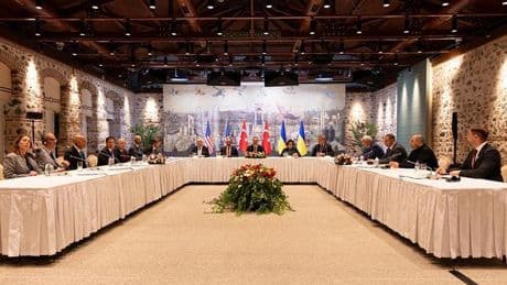 Comienzan en Estambul conversaciones tripartitas entre Ucrania, Turquía y EEUU