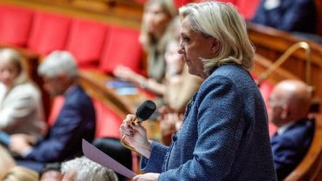 Selon “Politico”, un conseiller américain aurait proposé de financer Marine Le Pen