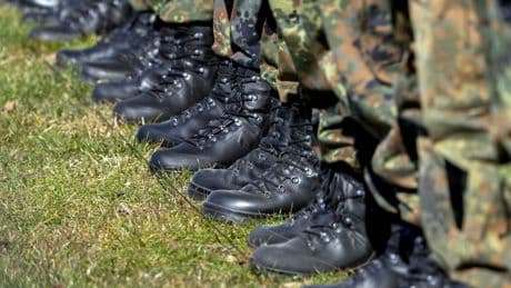 BILD-Vodcast zur Bundeswehrreform - „Ein Fragebogen macht uns nicht sicherer“