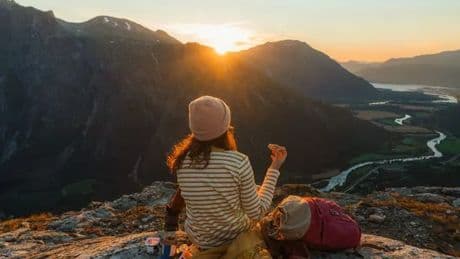Solo travellers urged 'always do this' on holiday