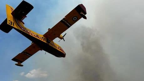 Incendies : la France ne dispose que de 12 Canadair qui ont « 30 ans de moyenne d’âge »