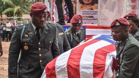 Liberia : trente-cinq après son assassinat, l’ancien président Samuel Doe reçoit des funérailles nationales