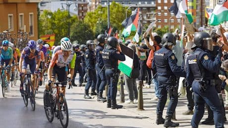 Ein Tag ohne Störungen – die Pro-Palästina-Proteste beherrschen die Vuelta trotzdem
