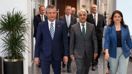 Son Dakika... CHP-DEM Parti görüşmesi sona erdi: Komisyon için tarih verildi!