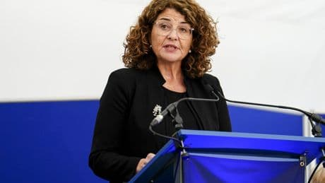 Don’t put expensive items at front of stores because ‘people will nick them’, minister tells shopkeepers