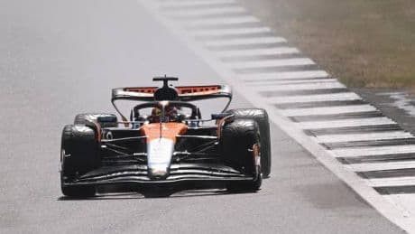 F1, caos pioggia a Silverstone. Norris batte Piastri, Hamilton sfiora il podio