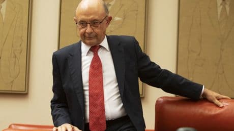 Imputado el exministro Montoro por cambiar presuntamente leyes para beneficiar a empresas gasistas