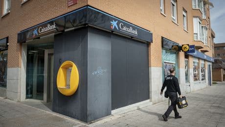 CaixaBank contra la opinión de los analistas