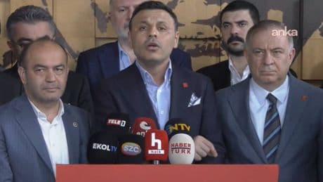 Özgür Çelik, 'iftira at, kurtul' düzenini anlattı: 'CHP'nin iktidar yürüyüşünü durduramayacaklar!'