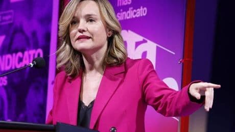 La ministra de Educación Pilar Alegría denuncia que lleva 48 horas siendo víctima de insultos machistas