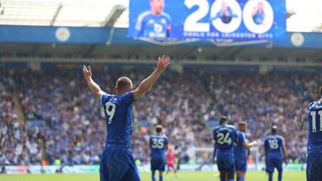 Jamie Vardy provides fitting farewell to Leicester with 200th goal for the club