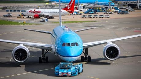 Vakbonden KLM: ’Voorstel variabele loonsverhoging onacceptabel’