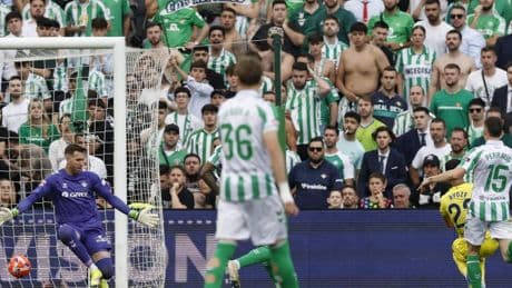 La coincidencia entre la muerte del Papa y los títulos del Betis