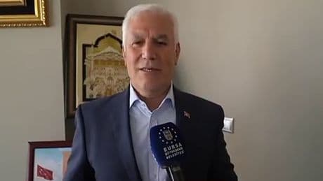 Mustafa Bozbey'den "AKP'ye geçiyor" iddialarına yalanlama