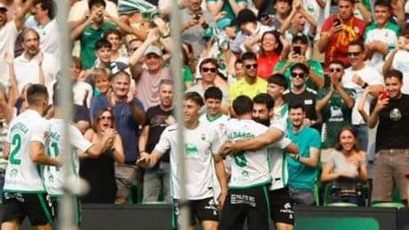 Villalibre solo necesita 6 minutos para marcar con el Racing