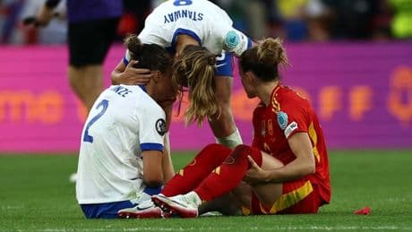 The touching moment Lucy Bronze consoles rumoured girlfriend and rival Ona Batlle