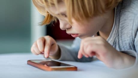 Ein Fall an der Müritz - Kinder in WhatsApp-Chats mit Tod bedroht