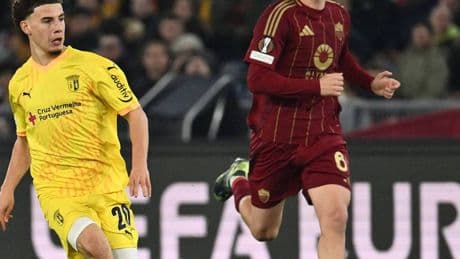 Datenscouting von „Createfootball“: Diese Transfer-Kandidaten könnten Robin Hack entlasten