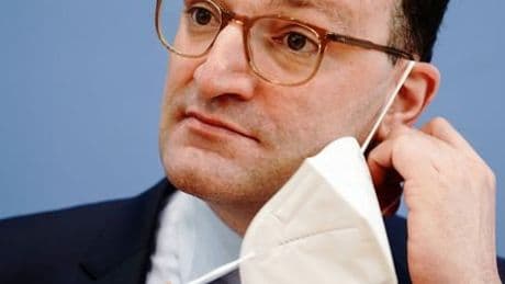 Jens Spahn: Masken-Affäre - Gesundheitsministerium will Millionen Masken entsorgen