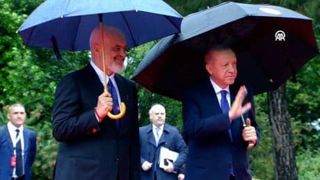 Cumhurbaşkanı Erdoğan Tiran'da: "Arnavutluk'tan tüm dünyaya barışı seslendireceğiz"