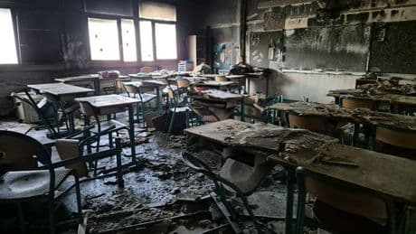 Rhône: quatre mois de prison avec sursis pour les deux adolescents qui avaient incendié une école à Meyzieu