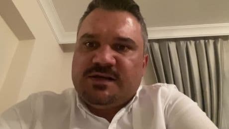 İşten atıldı, darbedildi, 'mala zarar verdiği' iddiasıyla yargılanacak