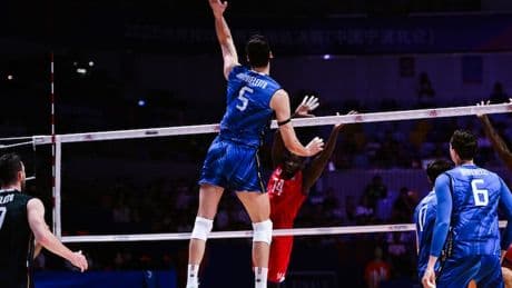 <p style="margin-bottom: 11px;"><span style="font-size: 11pt;"><span style="line-height: 107%;"><span style="font-family: Arial,sans-serif;">VNL Finals: Giannelli e Michieletto eletti miglior palleggiatore e schiacciatore della manifestazione</span></span></span></p>