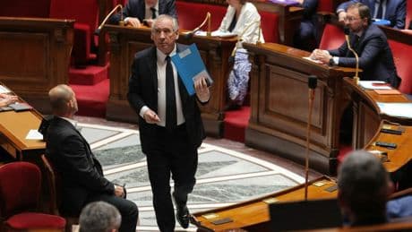 Staatsverschuldung: Franzosen sollen über Sparprogramm abstimmen