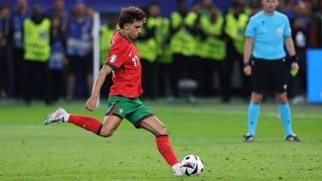 Joao Félix, una carrera por el desagüe