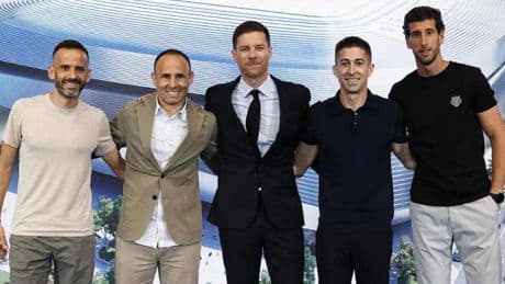 Quién es quién del 'team Xabi Alonso': dos ex de La Masía, un analista de Imanol y vía directa con el Castilla de Arbeloa