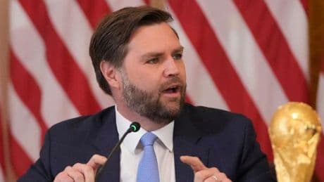 J.D. Vance droht Besuchern der Fußball-WM