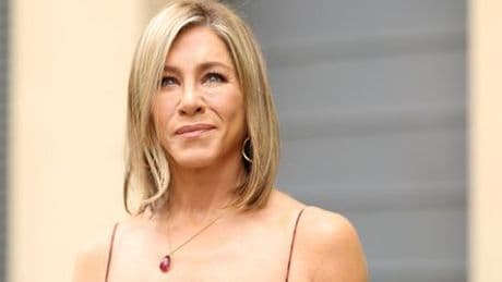 Jennifer Aniston: Mann durchbricht mit Wagen Einfahrtstor zu Villa in Los Angeles