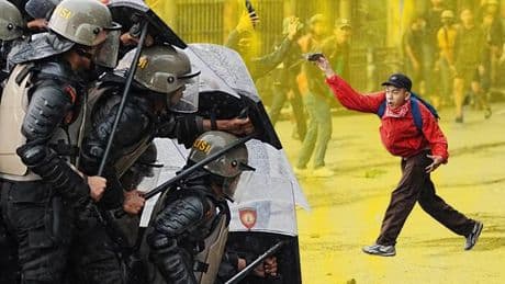 Pourquoi y a-t-il eu de violentes manifestations en Indonésie ? Comprendre en trois minutes