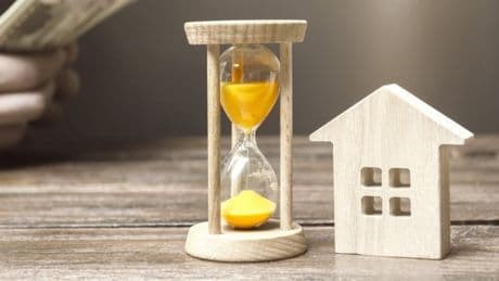My mortgage is ending – should I get a variable rate and wait, or fix now?