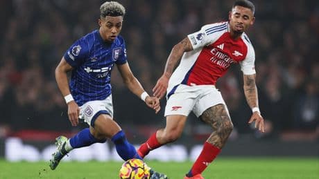 Ipswich v Arsenal LIVE: Gunners try to keep title hopes alive in crunch Premier League clash