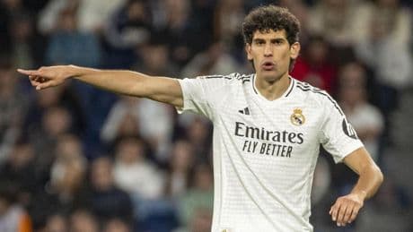Vallejo sale de su ostracismo y vuelve a jugar con el Real Madrid 232 días después