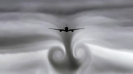 Miedos en verano: ¿por qué se producen turbulencias en los aviones?
