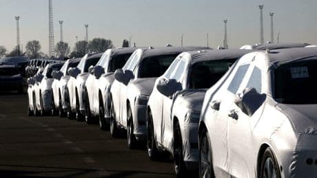La voiture hybride, un grand mensonge écologique et économique ?
