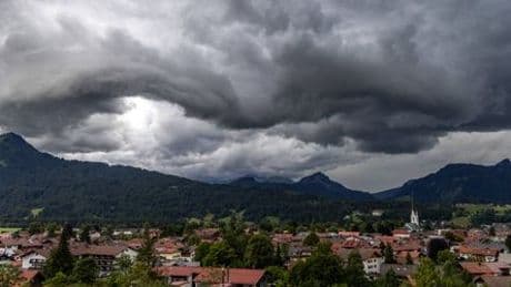 Wetter: Wetterdienst warnt vor Unwettern und Starkregen in Süddeutschland