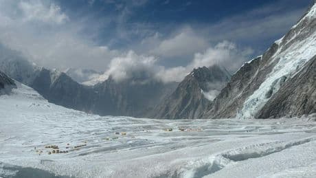 La saison 2025 des ascensions de l'Everest est ouverte