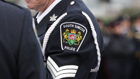 Police issue arrest warrant for Ontario mother who allegedly fled to Russia with child
