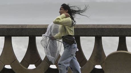 El tiempo del martes: 11 comunidades en alerta por lluvia, tormenta y temperaturas máximas