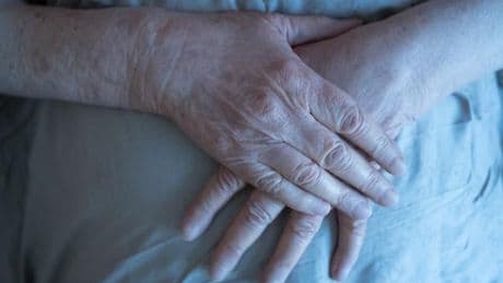 L’assistance au suicide est autorisée en Suisse depuis 1942 et “maintenant largement acceptée”