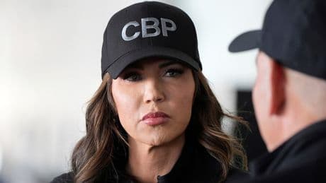 DHS chief Noem accuses lawmakers of 'committing felonies' at Newark ICE facility: 'They should be censured'